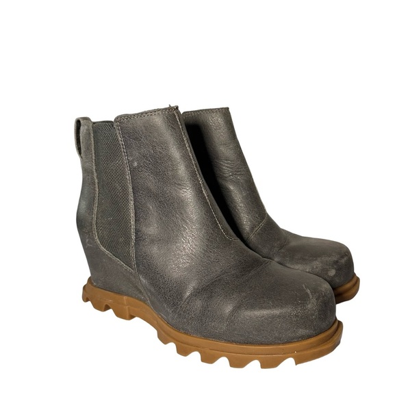 SOREL WOMEN'S JOAN OF ARCTIC™ WEDGE III CHELSEA BOOTIE - Picture 2 of 11